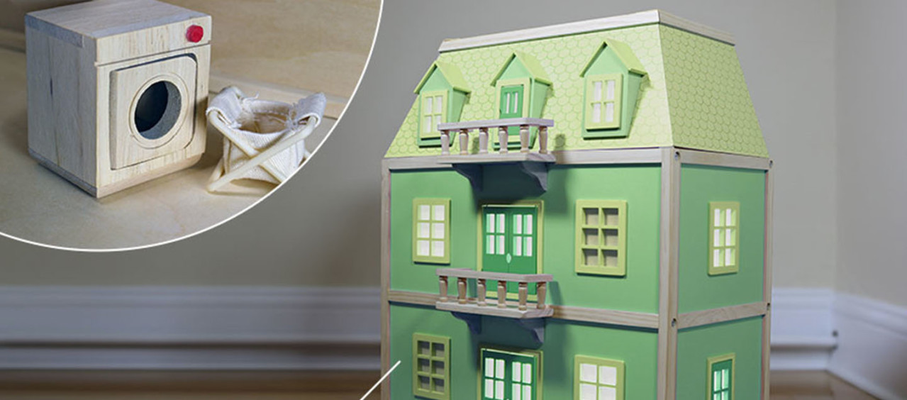 A green dolls house 